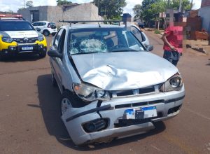 mulher-e-levada-a-delegacia-apos-tentar-esconder-moto-envolvida-em-acidente