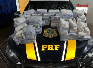prf-apreende-carga-de-cocaina-oculta-em-fundo-falso-de-caminhonete-no-contorno-norte-de-maringa