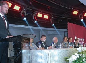 carlos-tavarnaro-assume-presidencia-do-secovi-pr-com-foco-na-descentralizacao