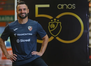 acbf-50-anos:-quem-ajudou-a-construir-vitorias-recentes-e-ainda-busca-novos-titulos