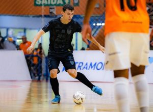 velez-empata-com-acbf-em-amistoso