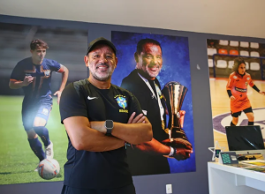 acbf-50-anos:-o-treinador-das-ultimas-conquistas-de-liga-nacional-e-libertadores 