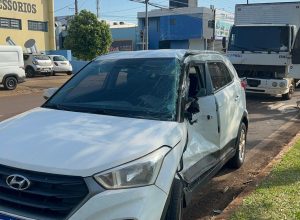 homem-e-mulher-ficam-feridos-em-acidente-entre-carro-e-caminhao-na-avenida-tancredo-neves