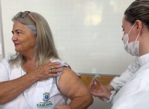 cascavel-comeca-a-aplicar-nova-vacina-contra-a-dengue-em-profissionais-da-saude