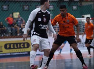 corinthians-fica-no-empate-com-o-carlos-barbosa-em-estreia-na-super-copa-gramado-de-futsal