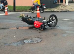 motociclista-fica-gravemente-ferido-apos-acidente-no-bairro-brasilia