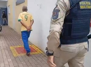 homem-e-preso-por-suspeita-de-receptacao-no-bairro-morumbi,-em-cascavel