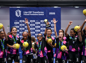 liga-cbf-transforma-futsal-feminino-sub-13:-daminhas-da-bola-conquistam-bi-da-serie-ouro