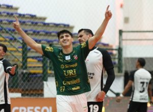 atlantico-elimina-o-corinthians-e-vai-as-semifinais-da-super-copa-gramado