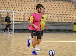 jaragua-futsal-recebe-time-paranaense-no-ultimo-teste-antes-da-copa-do-brasil