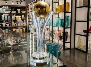 cristais-de-gramado-cria-trofeus-personalizados-para-a-super-copa-gramado-de-futsal