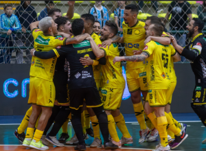 praia-clube-futsal-decide-vaga-na-final-da-copa-gramado-contra-o-acbf-nesta-quarta-feira