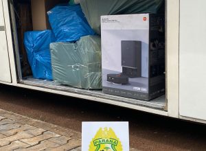 onibus-com-mercadorias-estrangeiras-e-encaminhado-a-receita-federal-apos-abordagem-em-corbelia