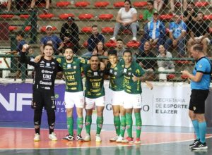 atlantico-vence-mais-uma-nos-penaltis-e-fara-a-final-da-super-copa-gramado