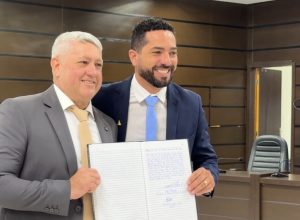 suplente-oto-da-panificadora-toma-posse-como-vereador-em-cascavel