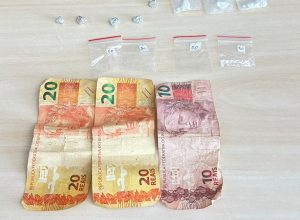 homem-e-preso-durante-cumprimento-de-mandados-em-investigacao-sobre-trafico-em-cascavel