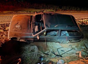 motorista-fica-ferido-apos-capotamento-na-pr-495-em-serranopolis-do-iguacu