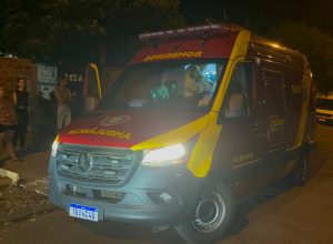 homem-fica-em-estado-grave-apos-cair-de-telhado-no-bairro-esmeralda