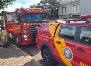 homem-fica-ferido-apos-cair-de-telhado-no-bairro-canada-em-cascavel
