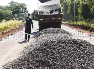 prefeitura-investe-cerca-de-r$-60-milhoes-em-pavimentacao-nas-estradas-rurais-de-cascavel