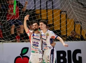 cascavel-futsal-vence-o-ampere-na-estreia-da-serie-ouro