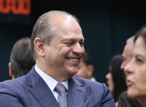 lider-do-pp-confirma-saida-de-moro-da-federacao;-senador-deve-se-filiar-ao-pl-na-terca-feira