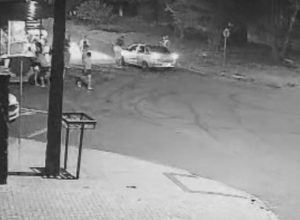 camera-mostra-momento-dos-disparos-que-mataram-mulher-no-bairro-interlagos,-em-cascavel