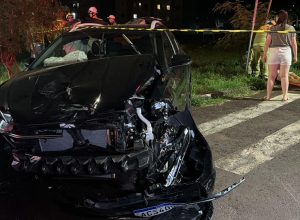 carro-tomba-apos-acidente-no-bairro-santo-inacio-em-cascavel