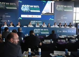 frente-nacional-dos-prefeitos-expoe-pressao-sobre-cidades-e-cobra-nova-divisao-de-recursos