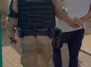 suspeito-de-crime-contra-a-dignidade-sexual-e-preso-em-flagrante-pela-policia-militar
