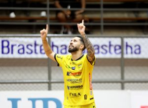 jaragua-futsal-arranca-empate-em-erechim-e-avanca-de-fase-na-copa-do-brasil