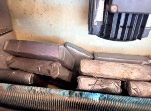 receita-federal-apreende-12-quilos-de-cocaina-no-porto-de-paranagua