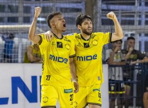 praia-clube-goleia-santo-andre-e-assume-lideranca-na-estreia-da-lnf-cresol-2026