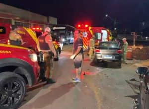 acidente-envolvendo-dois-carros-mobiliza-socorristas-na-regiao-central-de-cascavel