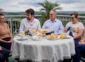 cafe-com-ph-destaca-tradicao-e-uniao-da-familia-buss-em-cafelandia