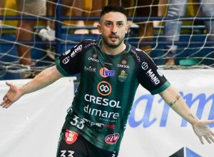 quem-sao-os-maiores-artilheiros-do-classico-das-penas