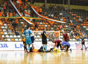 apos-deixar-jogo-da-lnf-de-ambulancia,-ala-da-acbf-passa-bem