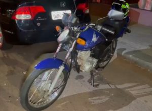 motociclista-sofre-fratura-grave-em-acidente-e-motorista-e-detido-por-embriaguez-em-cascavel