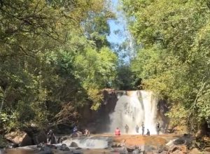 sitio-em-toledo-vira-opcao-de-turismo-rural-com-cachoeiras-e-trilha-aquatica