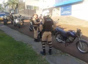 operacao-de-transito-intensifica-fiscalizacao-e-registra-mais-de-200-infracoes-em-cascavel