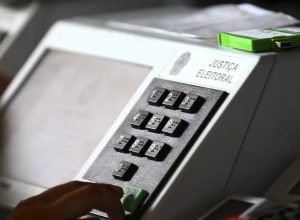 onze-governadores-renunciam-para-disputar-eleicoes-de-outubro