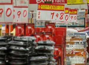 mercado-eleva-previsao-da-inflacao-para-4,36%-este-ano