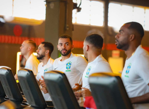 selecao-brasileira-de-futsal-se-apresenta-em-jaragua-do-sul-para-classico-contra-argentina