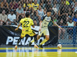 juventude-ag-goleia-diante-de-ginasio-lotado-e-avanca-na-copa-do-brasil