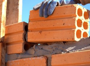 prazo-para-regularizacao-de-imoveis-construidos-fora-das-normas-segue-ate-outubro-em-cascavel