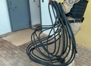 criminosos-fogem-e-abandonam-equipamentos-apos-tentativa-de-furto-de-fios-em-cascavel