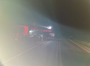 motorista-morre-em-batida-entre-carro-e-caminhao-na-pr-590