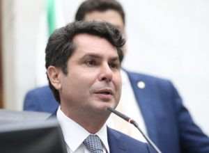 “sigo-pre-candidato-ao-governo-do-parana”,-afirma-alexandre-curi-apos-escolha-de-ratinho-jr.