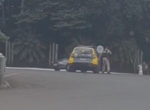 perseguicao-policial-e-troca-de-tiros-em-via-publica-termina-com-homem-ferido