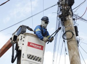 cascavel-intensifica-retirada-de-fiacao-em-desuso;-10-toneladas-ja-foram-removidas